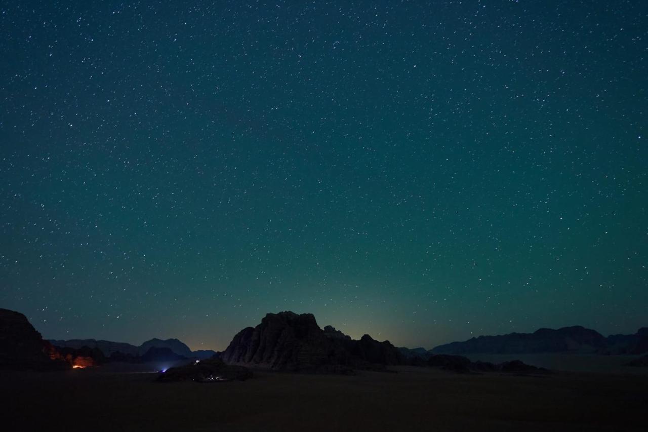 Wadi Rum Bedouin Tour With A Camp エクステリア 写真