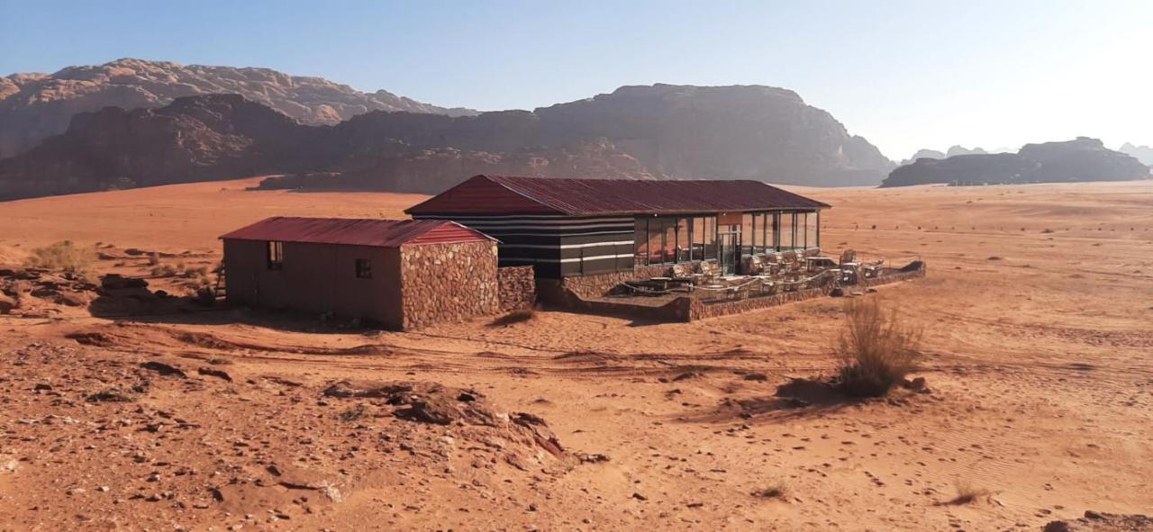 Wadi Rum Bedouin Tour With A Camp エクステリア 写真