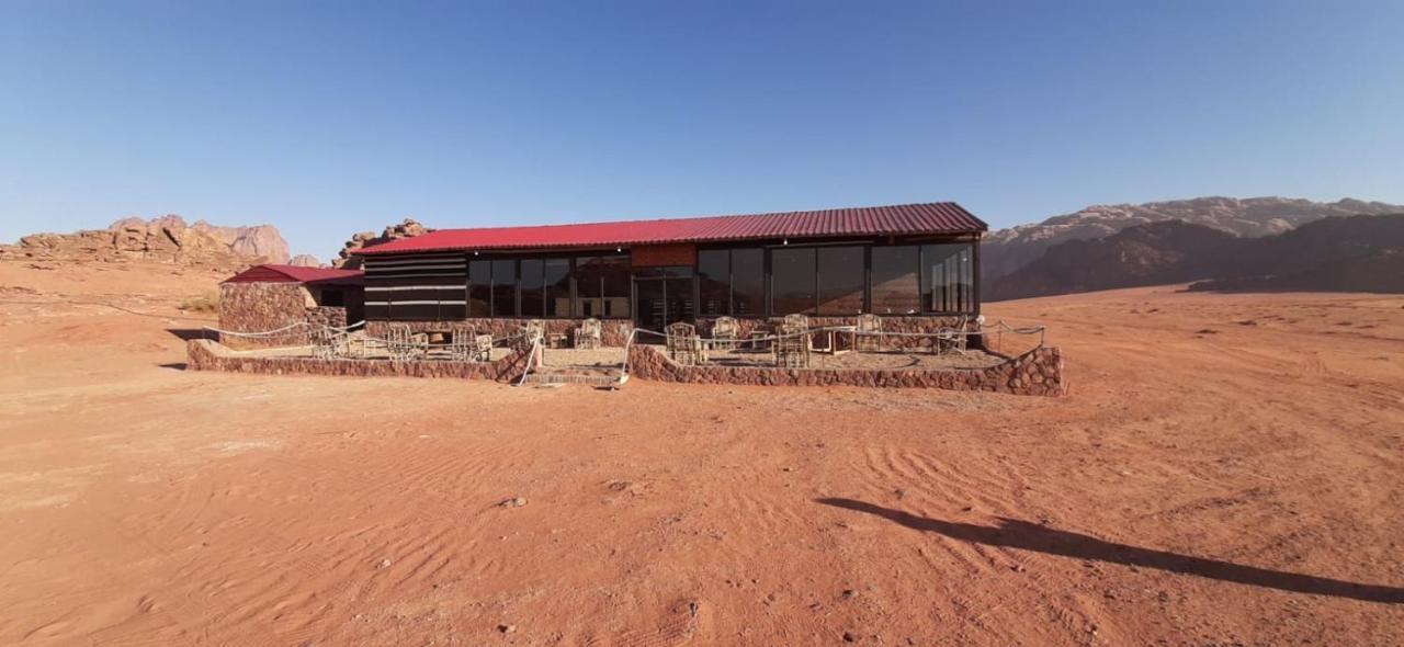 Wadi Rum Bedouin Tour With A Camp エクステリア 写真