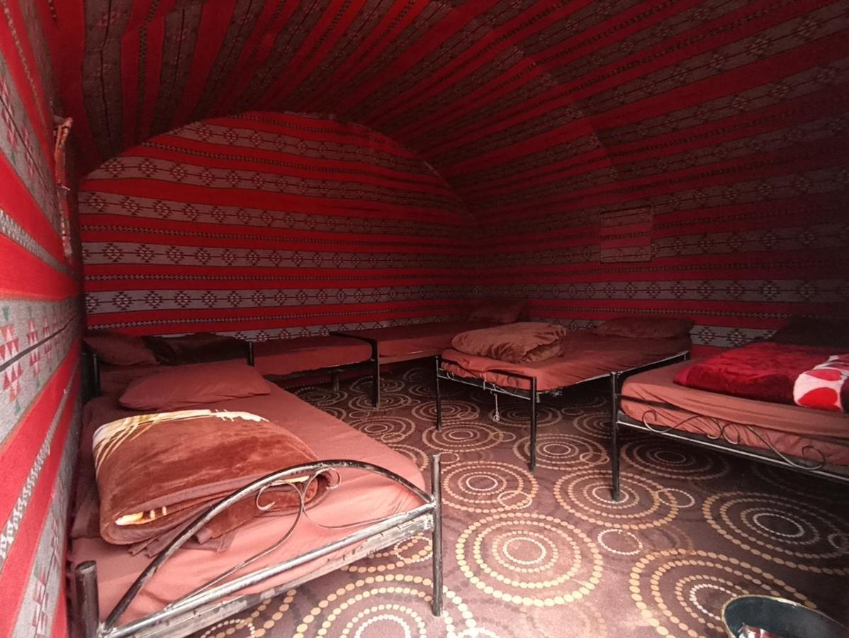 Wadi Rum Bedouin Tour With A Camp エクステリア 写真