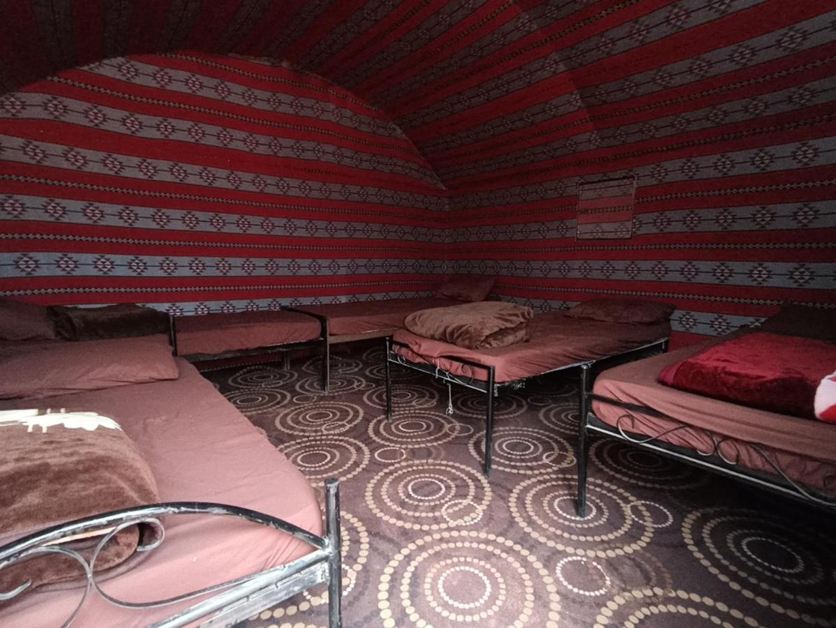 Wadi Rum Bedouin Tour With A Camp エクステリア 写真