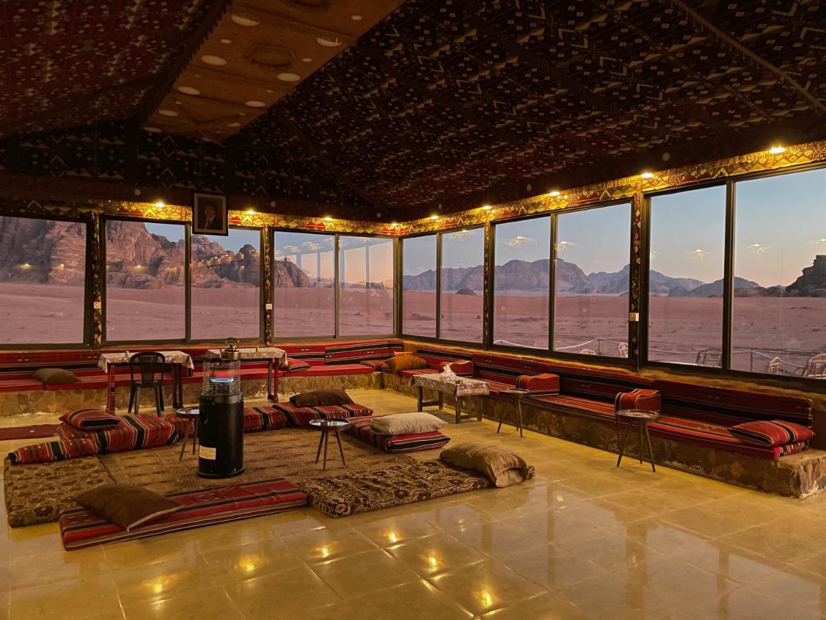 Wadi Rum Bedouin Tour With A Camp エクステリア 写真