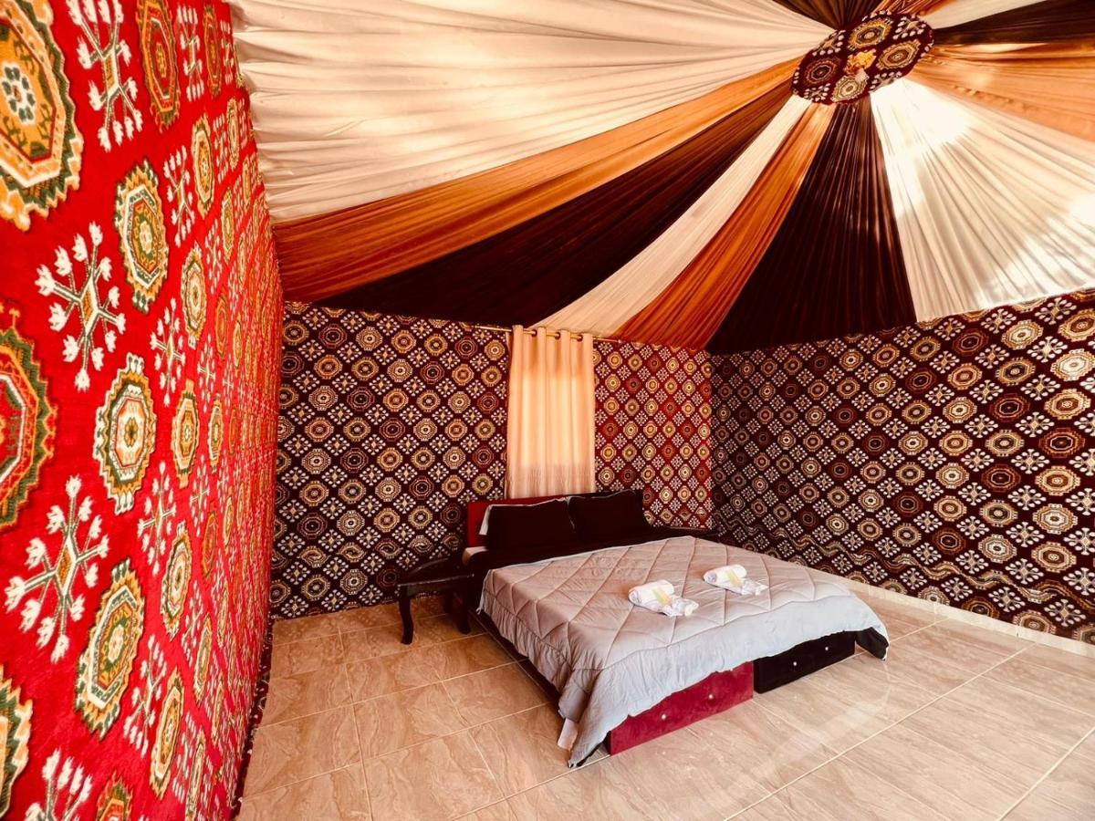 Wadi Rum Bedouin Tour With A Camp エクステリア 写真